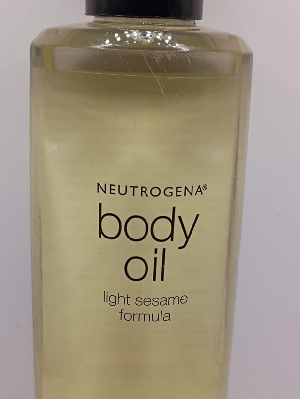 New 💛🖤Neutrogena Body Oil Light Sesame Formula - Picture 2 of 4
